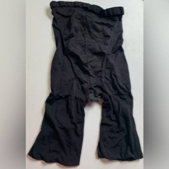 Spanx Higher Power Size F (1X) Shapewear Shorts - Picture 2 of 8